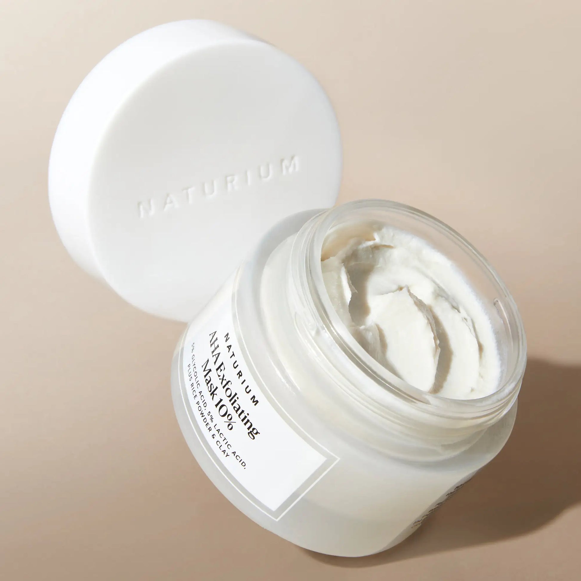 aha-exfoliating-mask-10-i6 AHAmask_0957-crop.webp