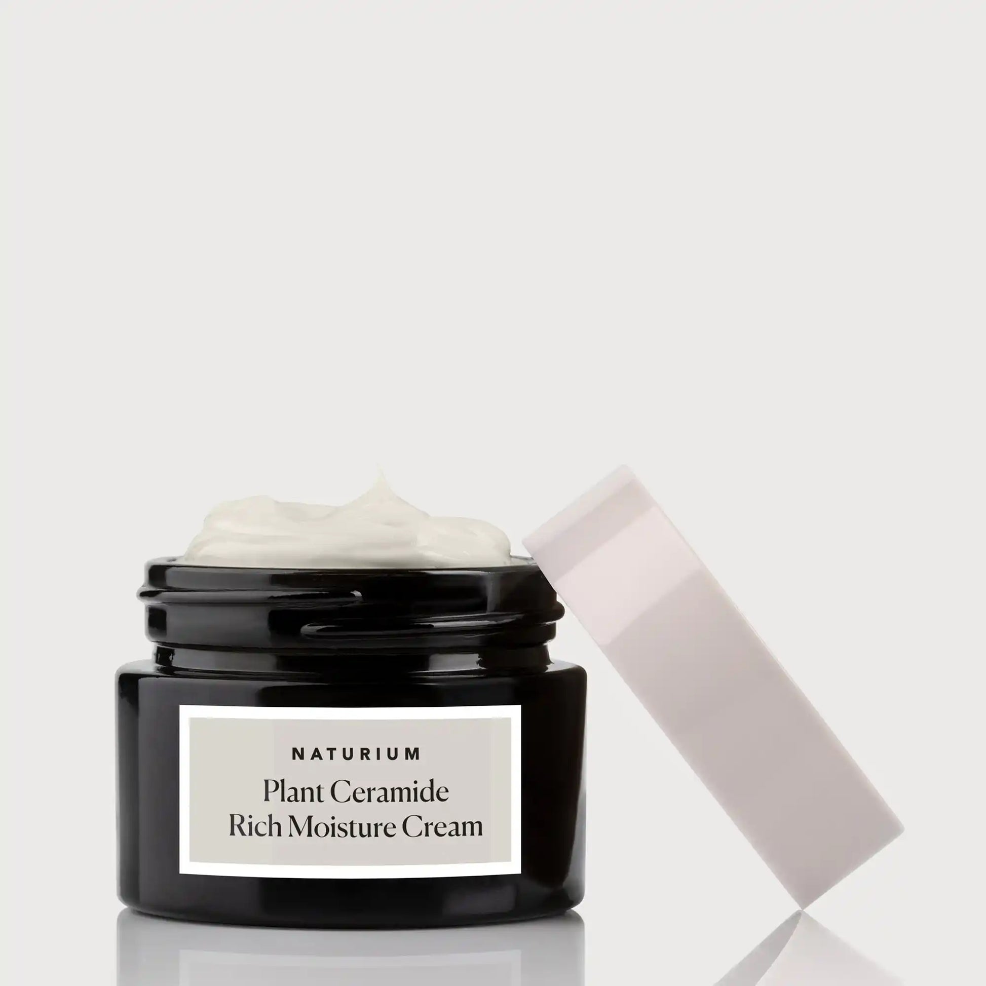 plant-ceramide-rich-moisture-cream-y0 NATR_Catalog_PCRM-Cream-CapOff.webp